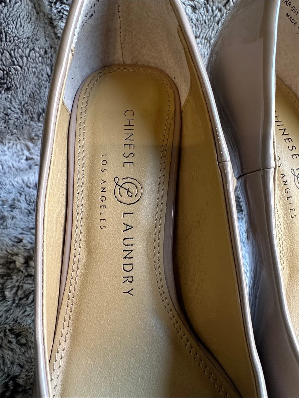 New without box Chinese Laundry Nude Patent Round-Toe Heels